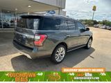 Used 2019 Ford Expedition Platinum image 2
