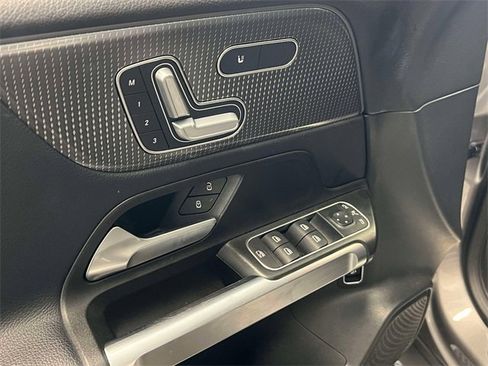Certified 2021 Mercedes-Benz GLB 250 4MATIC image 15