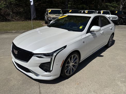 Used 2020 Cadillac CT4 Sport image 3