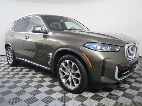 Certified 2026 BMW X5 xDrive40i AWD/4WD image 7