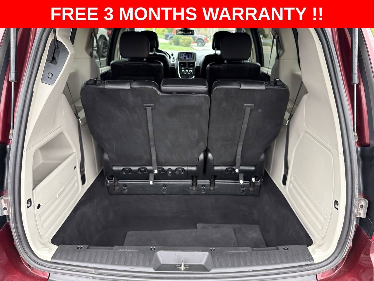 Used 2020 Dodge Grand Caravan SXT FWD image 23