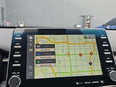 Used 2021 Toyota Avalon XLE w/ Carpet Mat Package (TMS) image 27