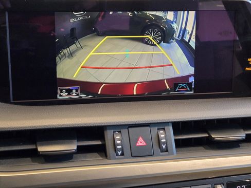 Used 2019 Lexus ES 350 image 11