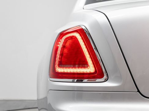 Used 2015 Rolls-Royce Ghost image 57