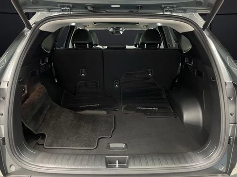 Used 2024 Hyundai Tucson Limited image 16