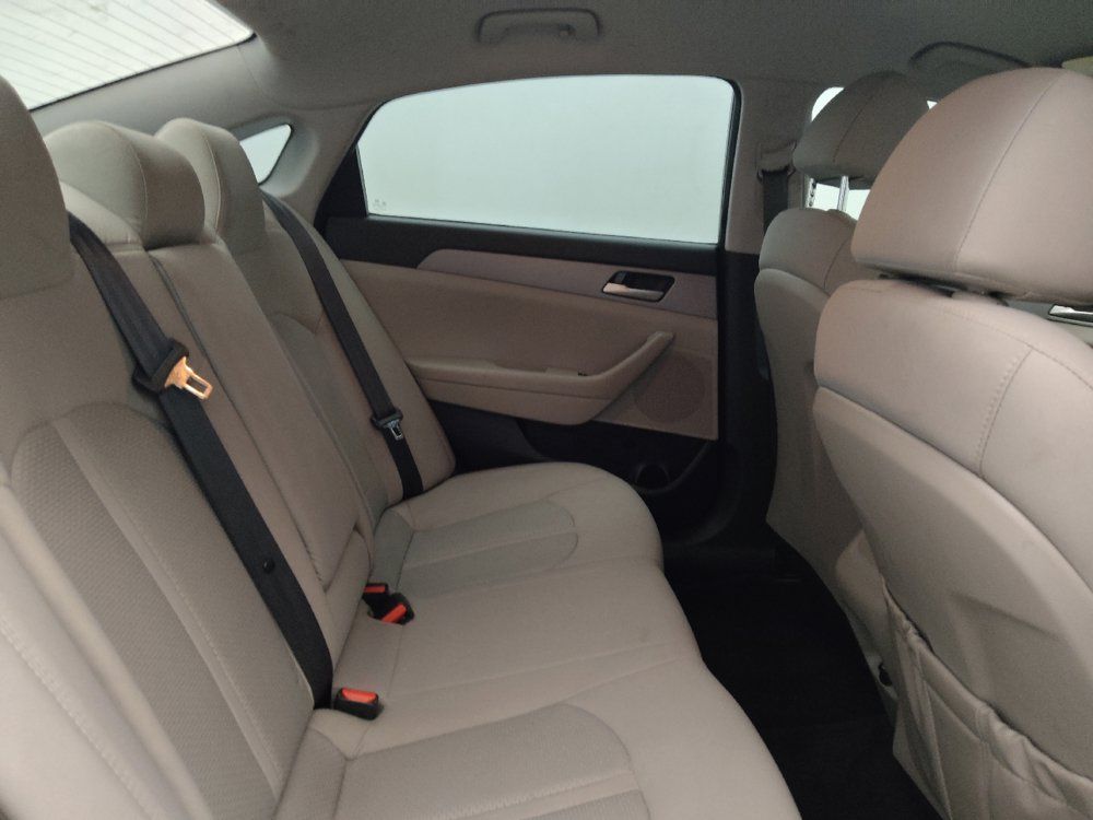 Used 2019 Hyundai Sonata SE FWD image 19