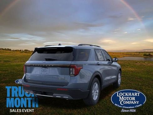 New 2026 Ford Explorer Active image 8