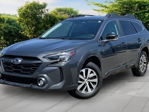 Used 2024 Subaru Outback Premium AWD/4WD image 1