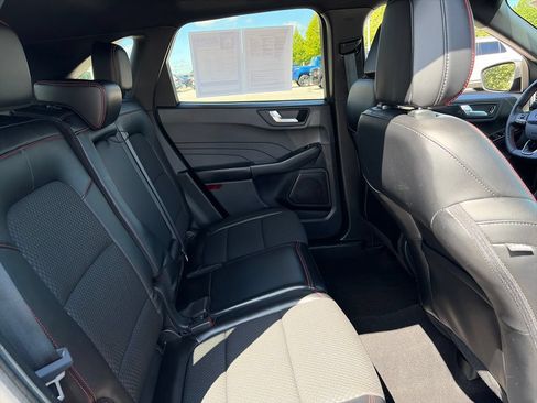 Used 2023 Ford Escape ST-Line AWD/4WD image 31