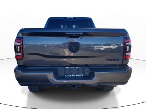 Used 2024 RAM 2500 Limited image 6