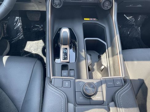 Used 2026 Toyota Grand Highlander AWD Hybrid image 25