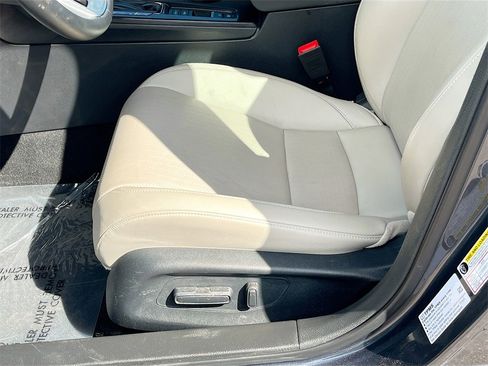 Used 2024 Honda Civic EX-L image 18