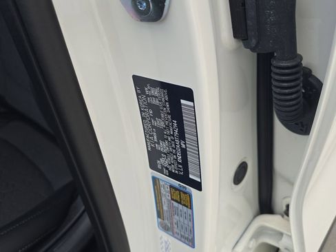 New 2026 Kia Seltos S FWD image 32