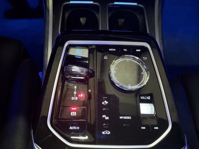Used 2024 BMW i7 eDrive50 w/ M Sport Package RWD image 58