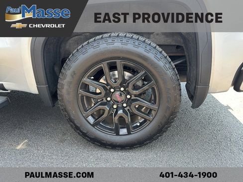Certified 2022 GMC Sierra 1500 Elevation w/ Elevation Premium Package AWD/4WD image 9