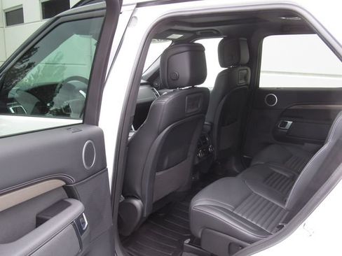 Used 2023 Land Rover Discovery S R-Dynamic AWD/4WD image 13