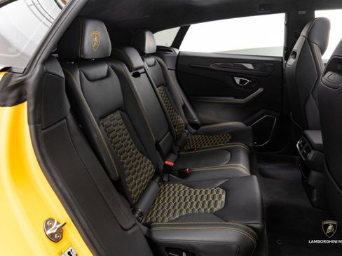 Used 2023 Lamborghini Urus S image 52