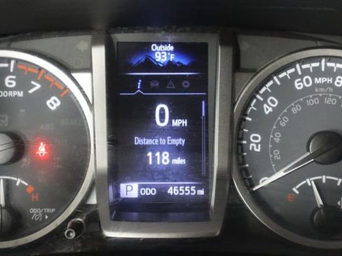 Used 2022 Toyota Tacoma SR5 w/ Technology Package RWD image 27