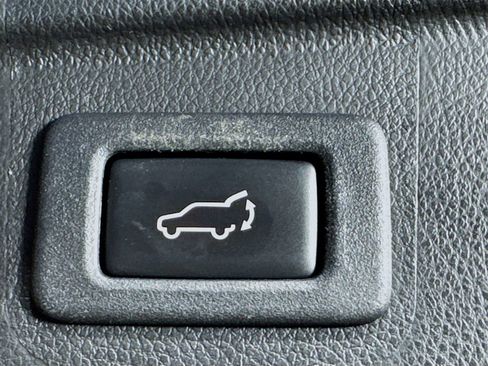 Used 2019 Subaru Outback 2.5i Limited image 32