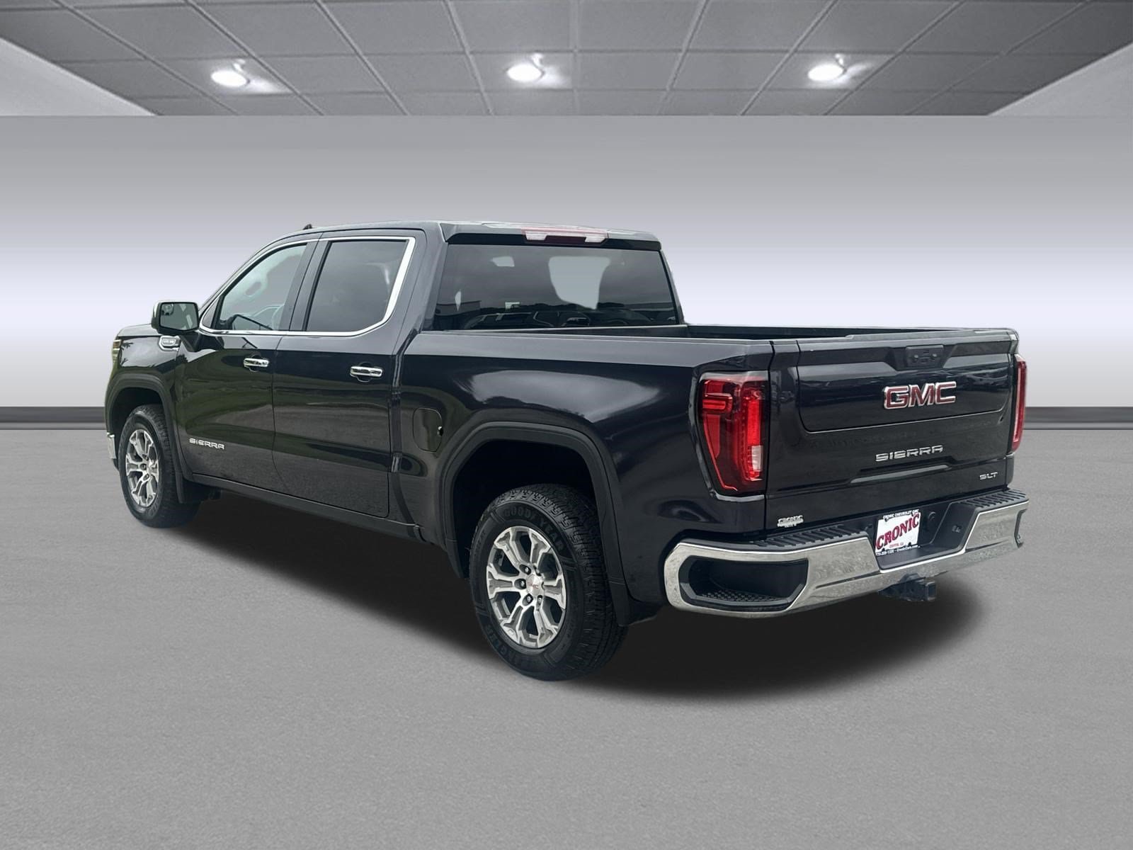 Used 2024 GMC Sierra 1500 SLT RWD image 5