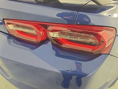Used 2020 Chevrolet Camaro LT image 9