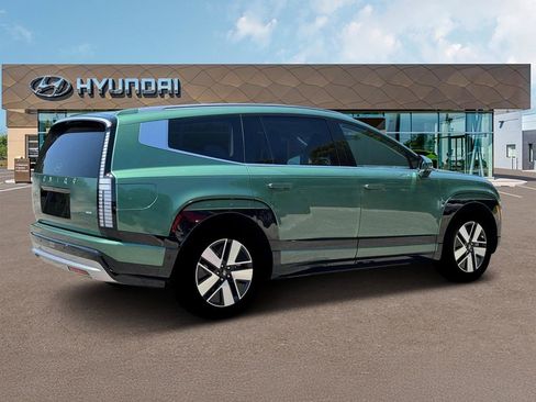 New 2026 Hyundai Ioniq 9 SEL image 8