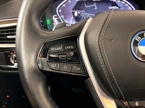 Used 2023 BMW 530e xDrive image 22