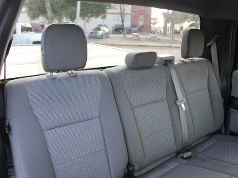 Used 2018 Ford F150 XLT image 25