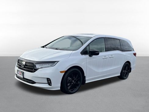 Certified 2023 Honda Odyssey Sport image 2