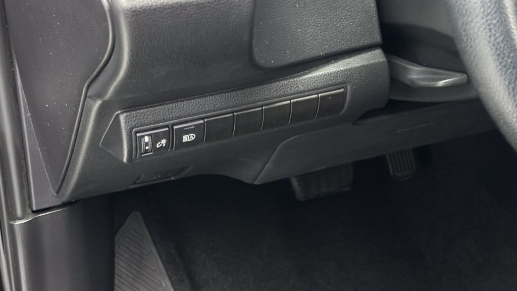 Used 2024 Toyota Corolla LE FWD image 18