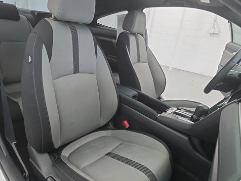 Used 2017 Honda Civic EX-T image 10