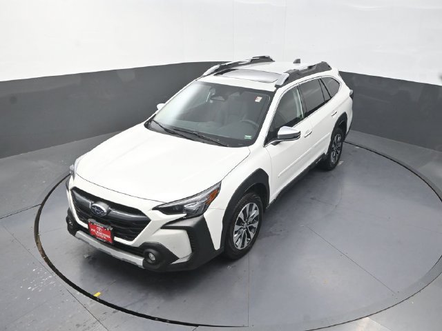 Used 2025 Subaru Outback Touring XT AWD/4WD image 25