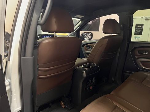 Used 2020 Nissan Titan Platinum Reserve image 35