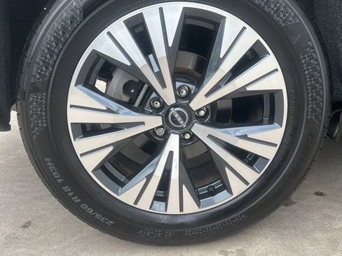 Used 2023 Nissan Rogue SV FWD image 26