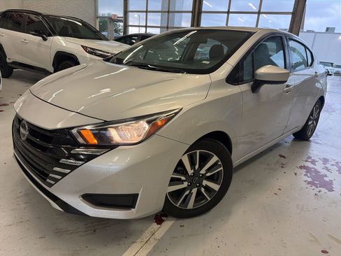 Used 2023 Nissan Versa SV FWD image 1