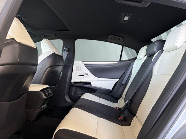 Certified 2023 Lexus ES 350 F Sport w/ Accessory Package (Z2) FWD image 11