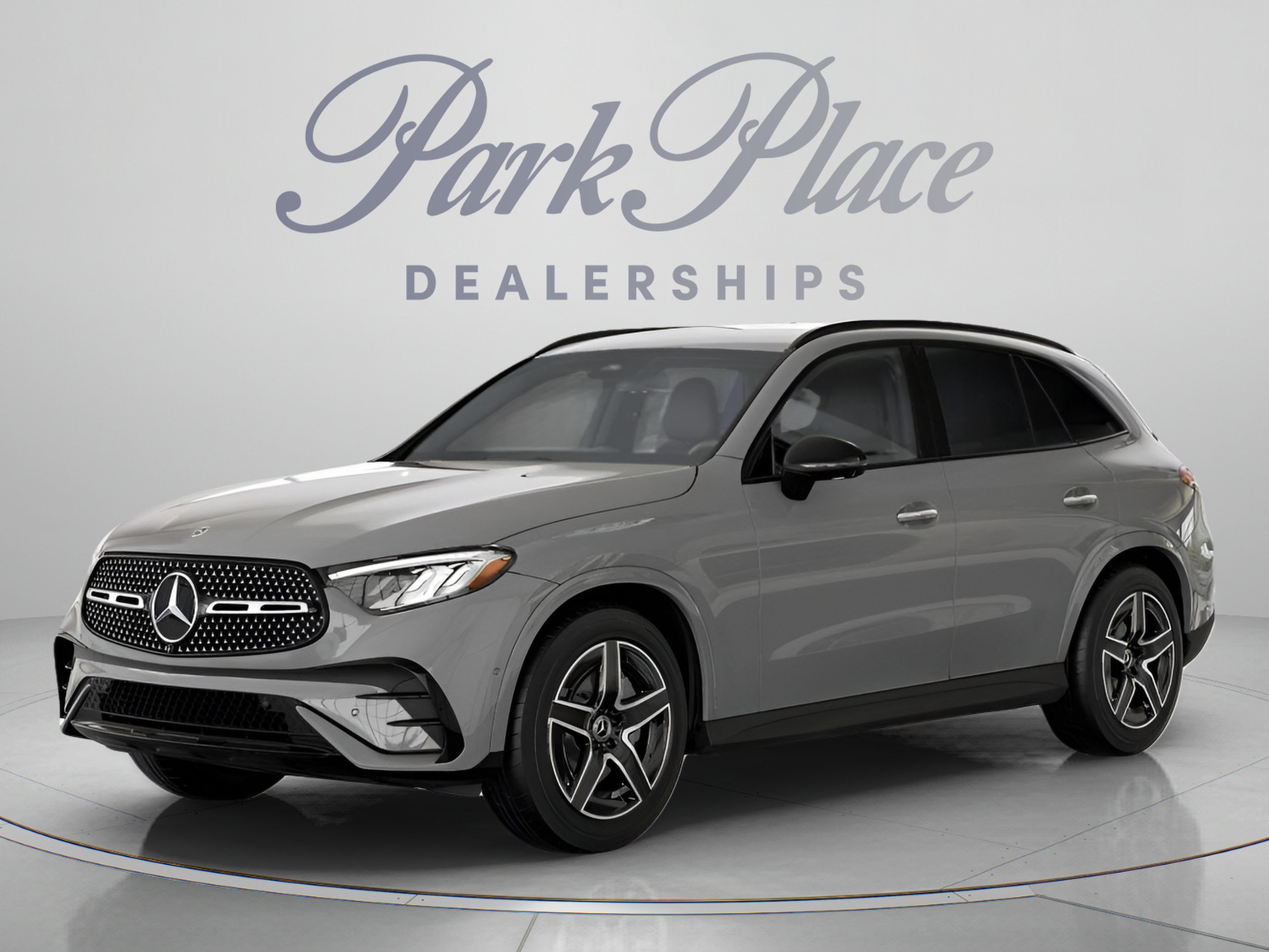 Used 2026 Mercedes-Benz GLC 300 image 1