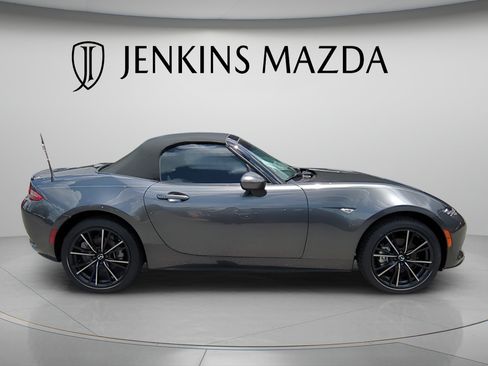 New 2026 MAZDA MX-5 Miata Grand Touring RWD image 9