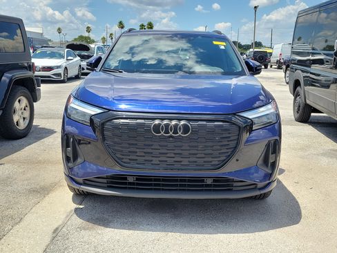 Used 2024 Audi Q4 e-tron Premium Plus AWD/4WD image 2
