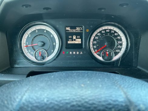 Used 2018 RAM 2500 Tradesman w/ Chrome Appearance Group image 19