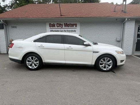 Used 2010 Ford Taurus SEL AWD/4WD image 4