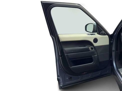 Used 2019 Land Rover Range Rover Sport HSE image 10