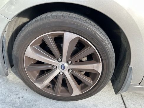 Used 2016 Subaru Legacy 2.5i Limited image 14