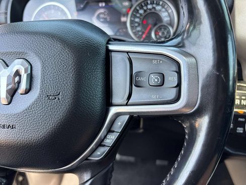 Used 2022 RAM 1500 Laramie AWD/4WD image 19