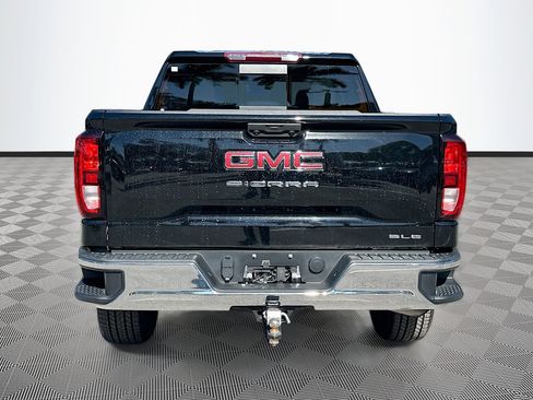 Used 2024 GMC Sierra 1500 SLE w/ Preferred Package image 6