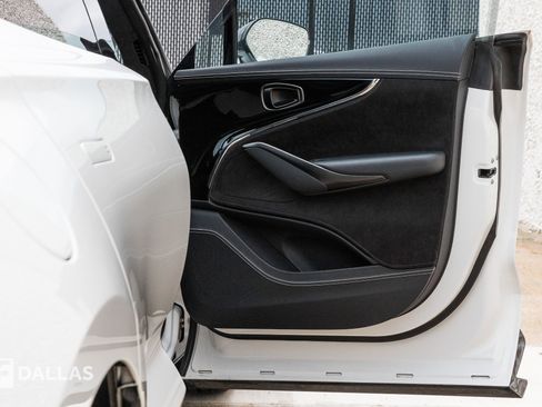 Used 2025 Aston Martin DBX 707 image 34