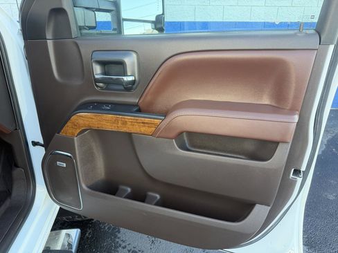 Used 2016 Chevrolet Silverado 3500 High Country w/ Duramax Plus Package image 23