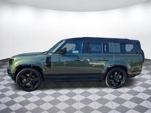 New 2026 Land Rover Defender 130 X-Dynamic SE AWD/4WD image 2