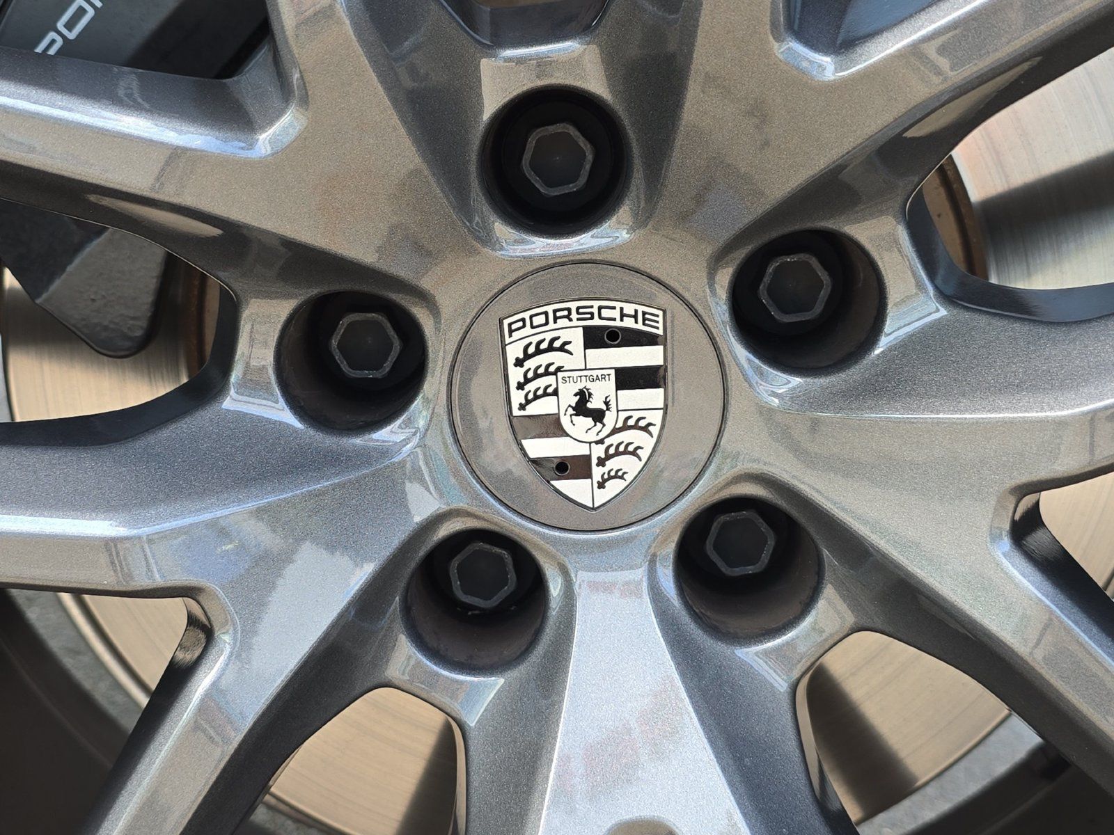 Certified 2026 Porsche Macan Turbo AWD/4WD image 12