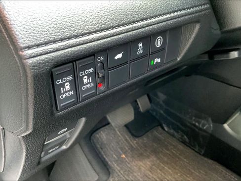 Used 2023 Honda Odyssey Elite image 31